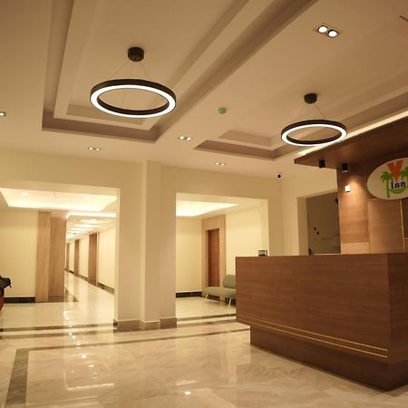 Lakshmi Mahal - V Inn Thiruvarur Exterior photo